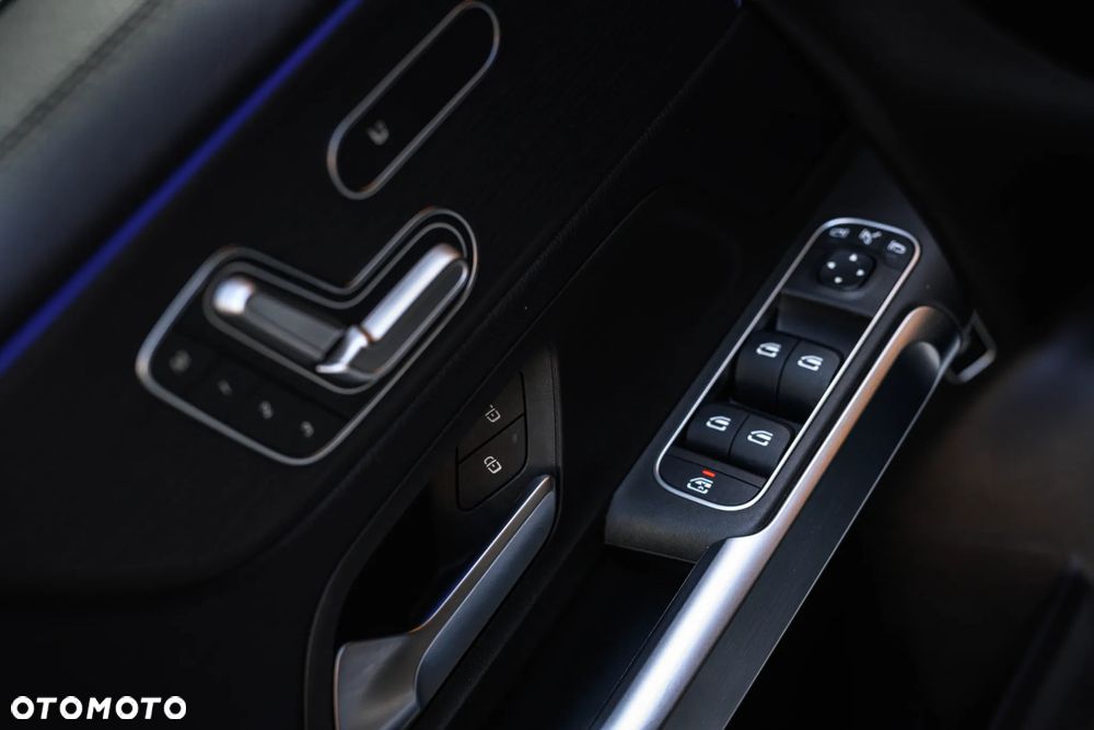 Mercedes-Benz GLB 250 Progressive 8G-DCT - 37