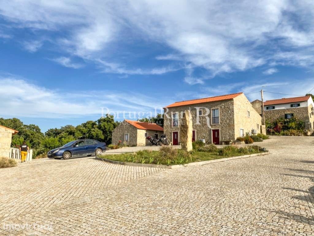 Quinta vocacionada para turismo rural com cinco moradias - Grande imagem: 2/37