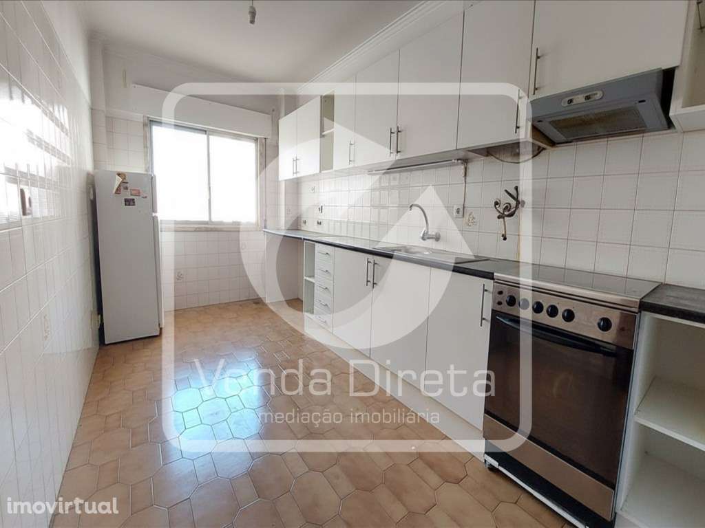 Apartamento T2 | 89 m² | Arrecadação | Largo Jorge de Sena, Queluz,... - Grande imagem: 3/20