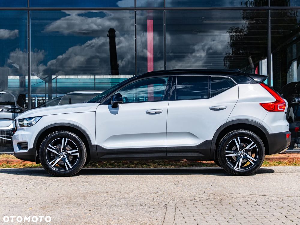 Volvo XC 40 B3 B DKG Plus Dark - 18