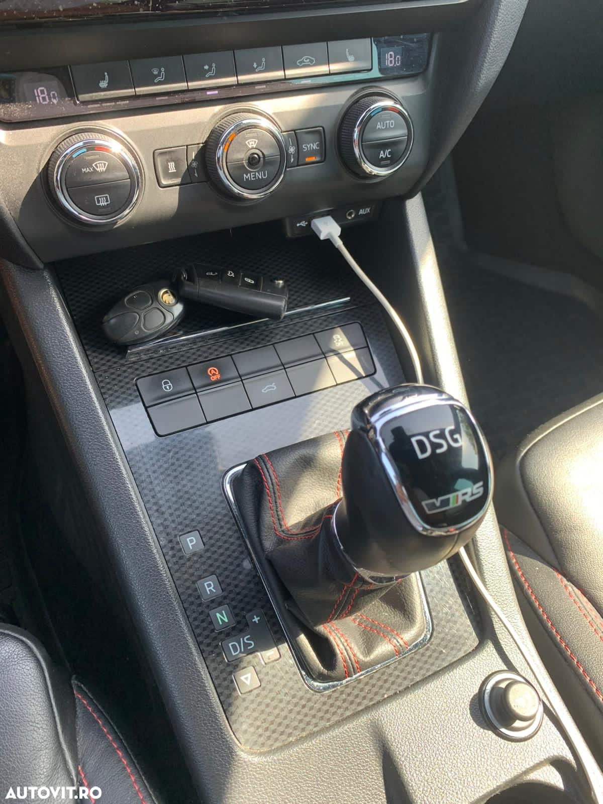 Skoda Octavia 2.0 TDI RS DSG - 7