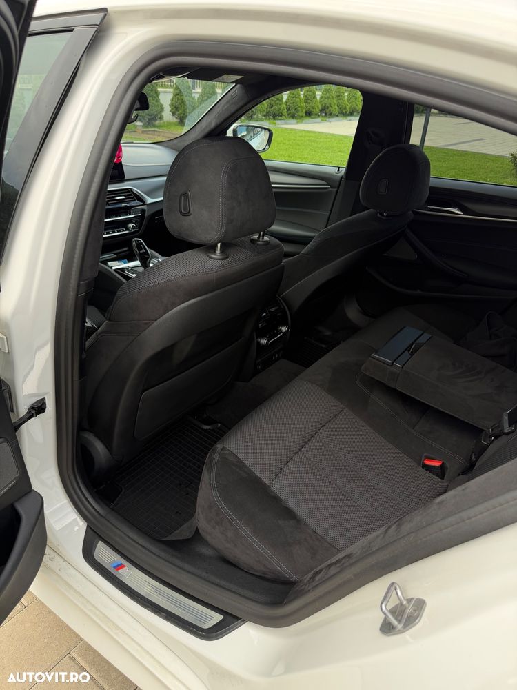 BMW Seria 5 530e xDrive Aut. - 12