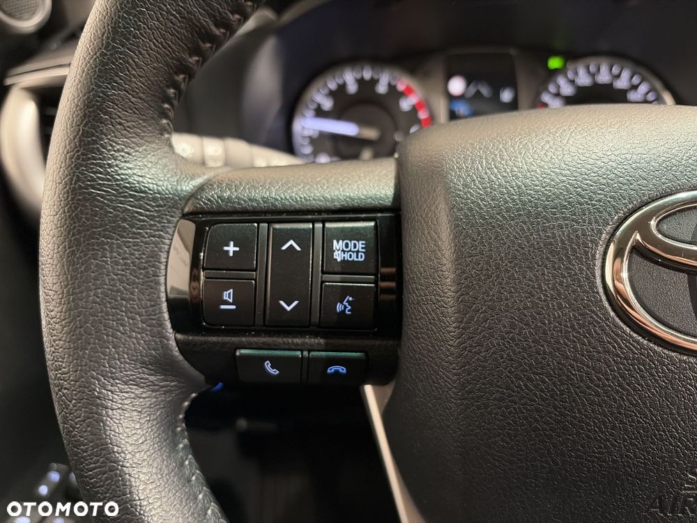 Toyota Hilux 2.8 D-4D mHEV Double Cab Executive 4x4 - 13