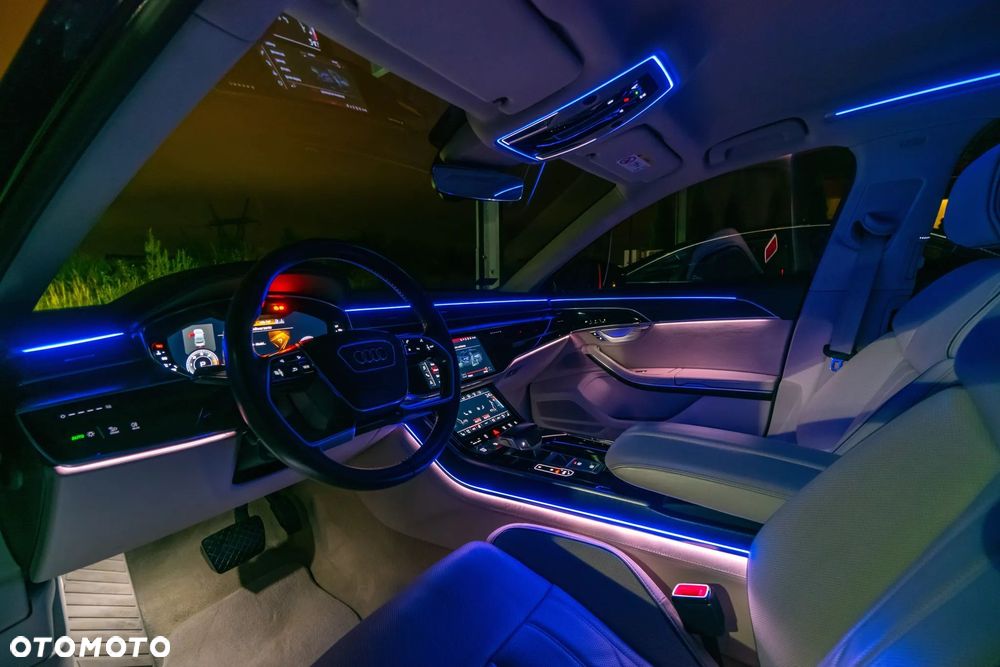 Audi A8 - 32