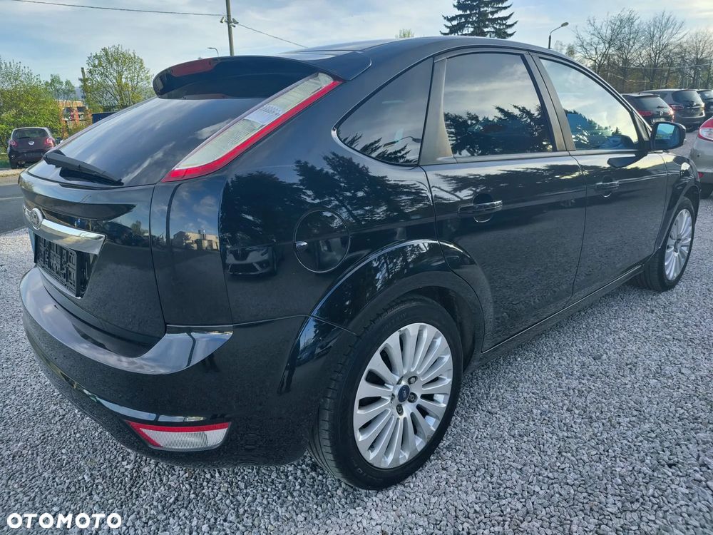 Ford Focus 1.6 Ti-VCT Titanium - 2