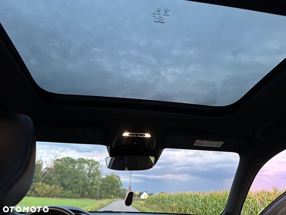 Volvo XC 40 D4 AWD Inscription - 32
