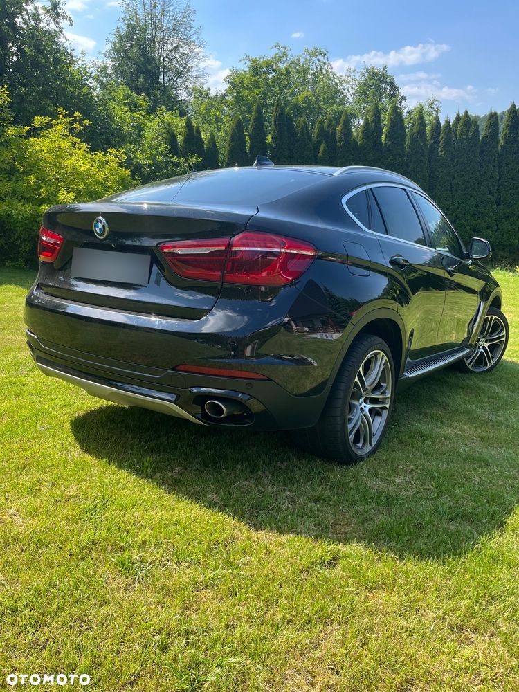 BMW X6 xDrive30d - 16