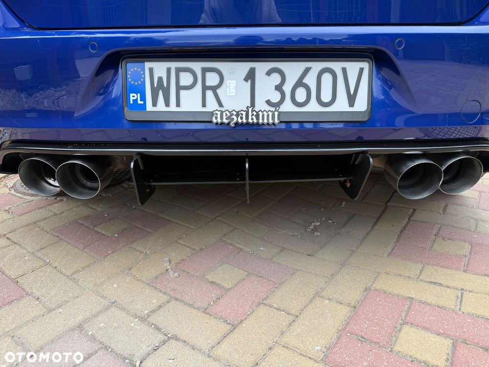 Volkswagen Golf - 6