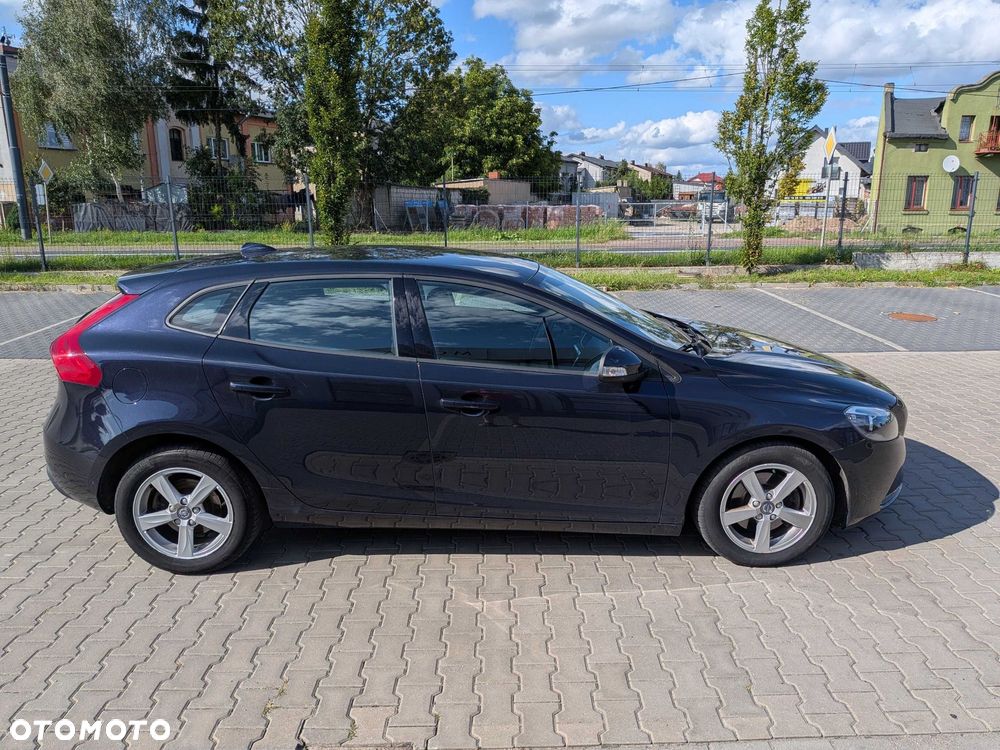 Volvo V40 T2 Drive-E Momentum - 16