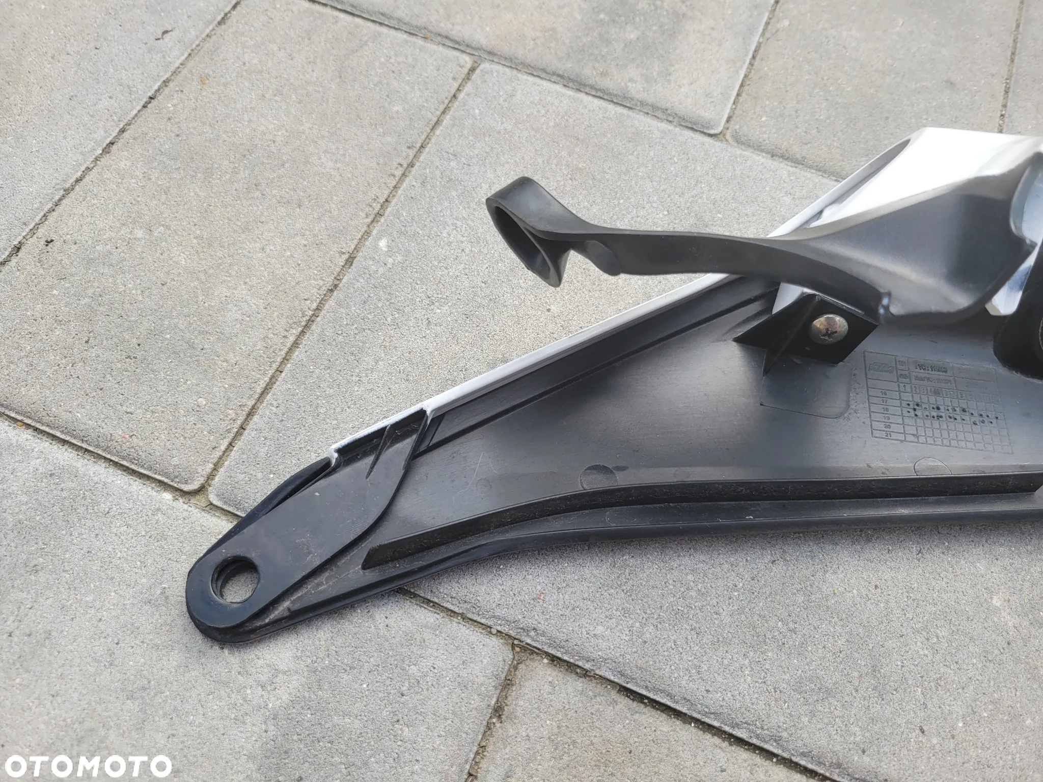 Owiewka, osłona, bok, boczek, zadupek, ogon, KTM Duke 125 - 14