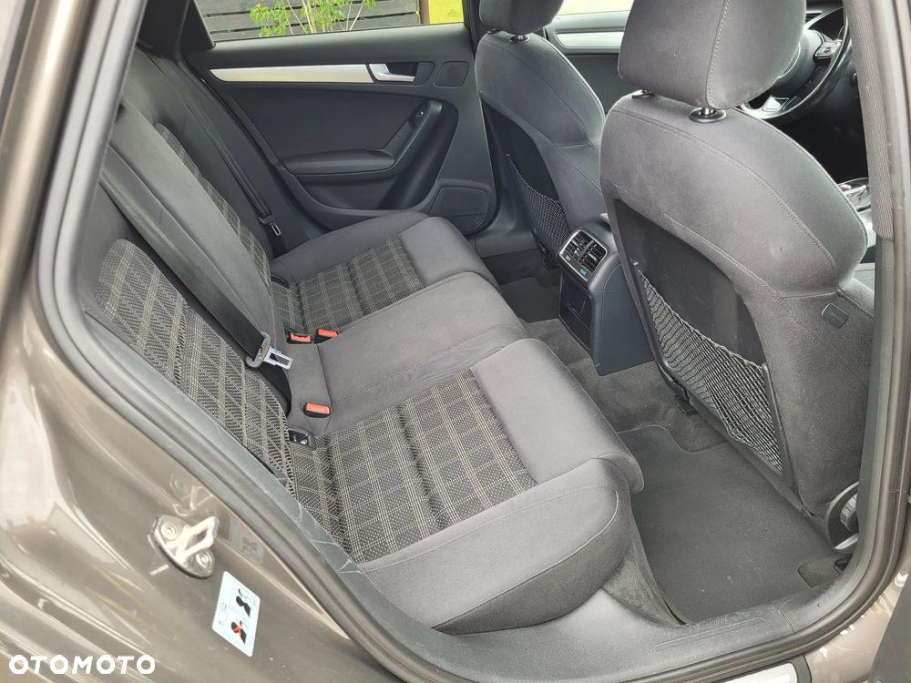 Audi A4 Avant 2.0 TDI DPF quattro S tronic Ambition - 24