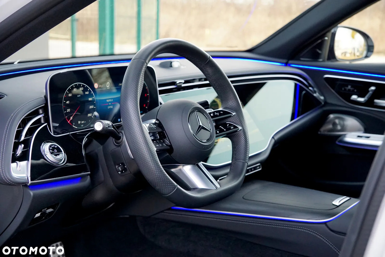 Mercedes-Benz Klasa E 220 d 4Matic 9G-TRONIC Edition AMG Line - 18