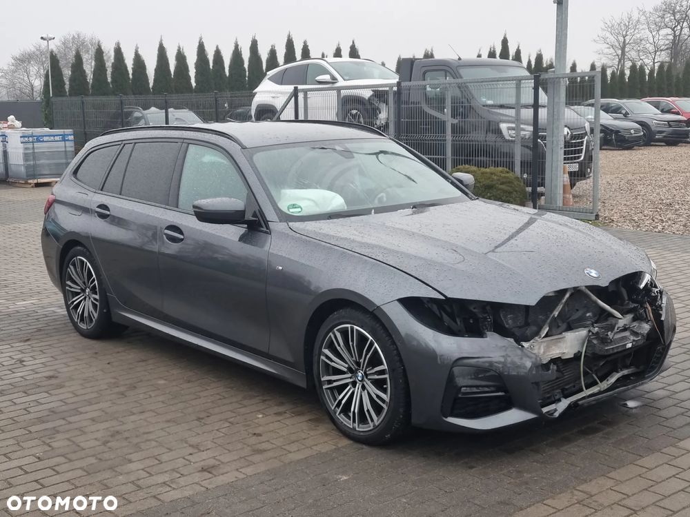 BMW Seria 3 320d M Sport Shadow - 1