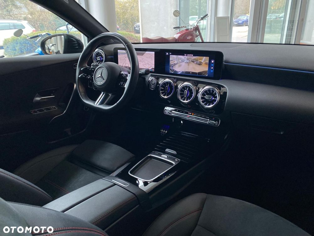 Mercedes-Benz Klasa A 200 d AMG Line 8G-DCT - 15