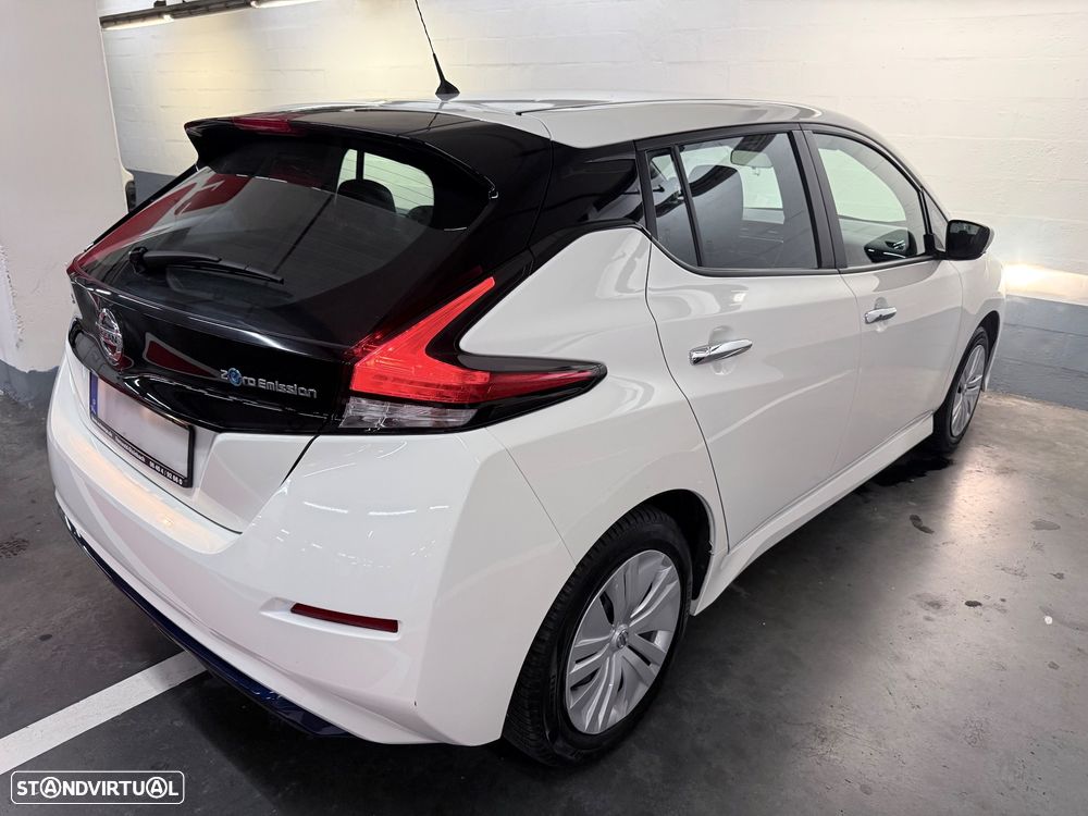 Nissan Leaf - 5