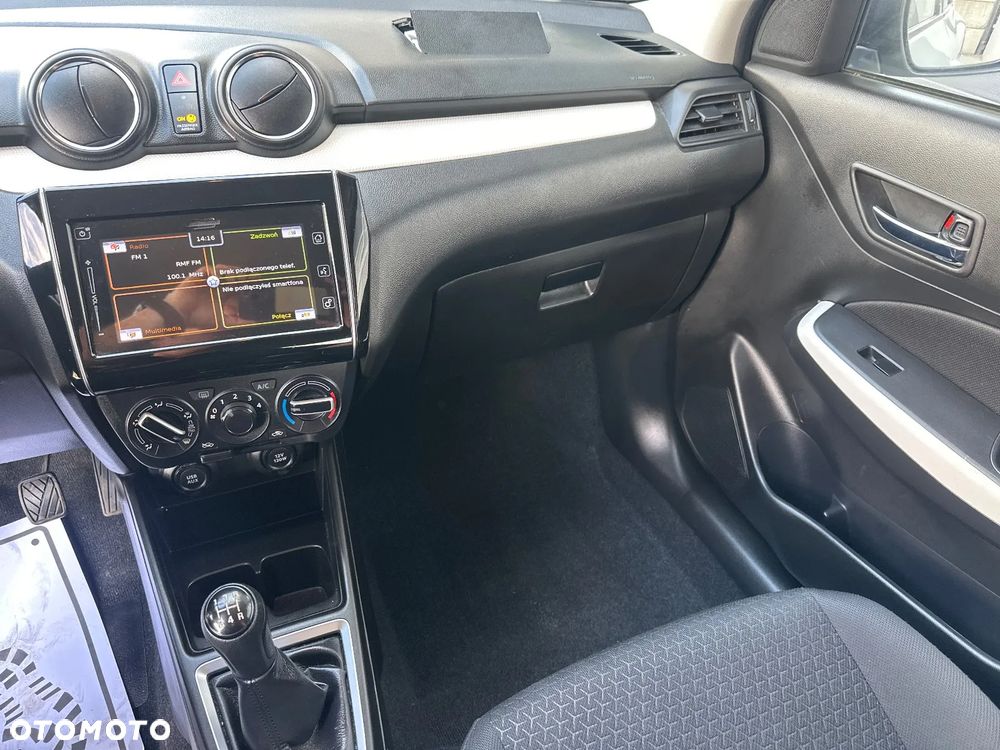 Suzuki Swift 1.2 Premium Plus - 29