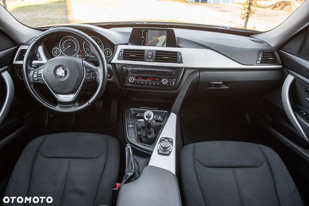 BMW 3GT 318d - 26