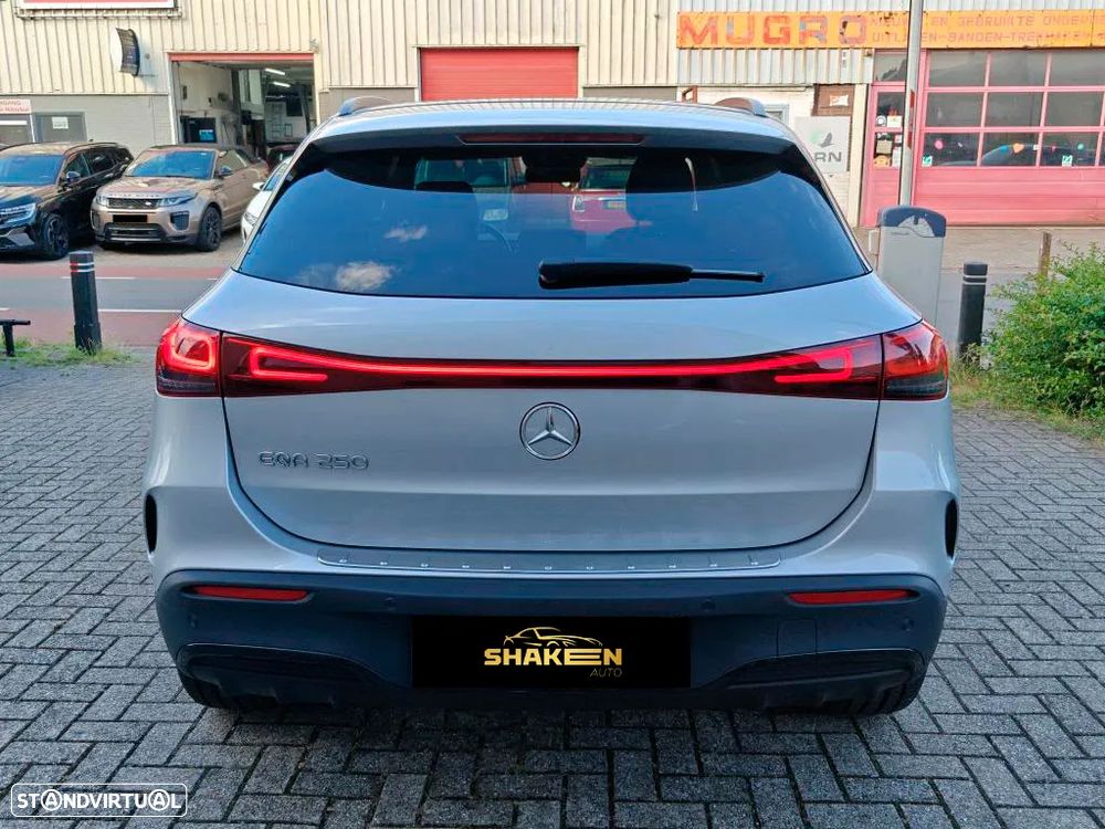 Mercedes-Benz EQA 250 AMG Line - 5
