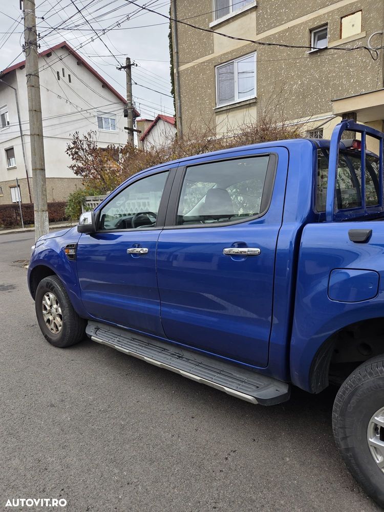 Ford Ranger Pick-Up 2.2 TDCi 4x4 Cabina Dubla XLT - 2