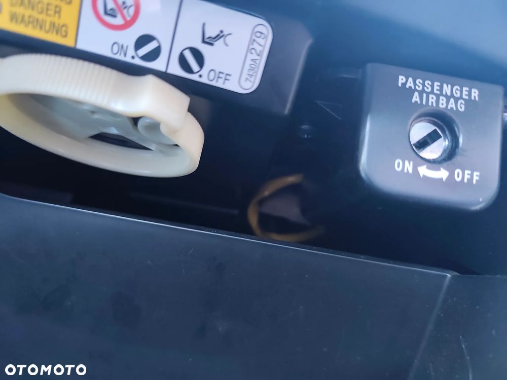 Mitsubishi Lancer 1.8 CVT Intense - 17