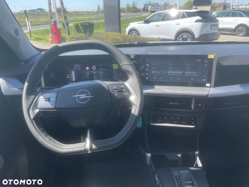 Opel Frontera - 11