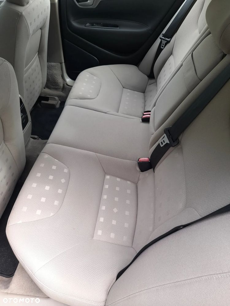 Volvo S60 2.4 Momentum - 4