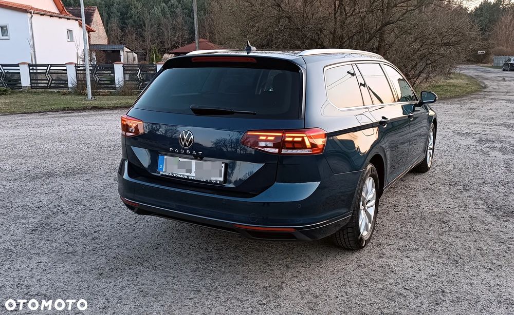 Volkswagen Passat Variant 2.0 TDI SCR DSG Business - 8