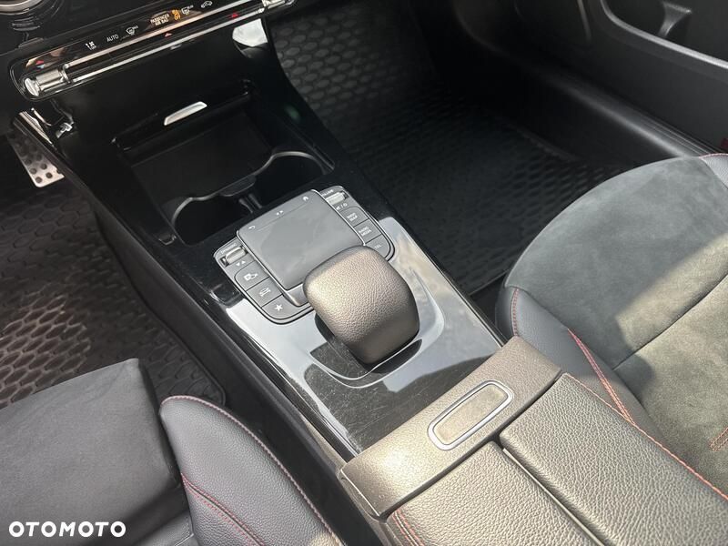 Mercedes-Benz Klasa A 200 AMG Line 7G-DCT - 14