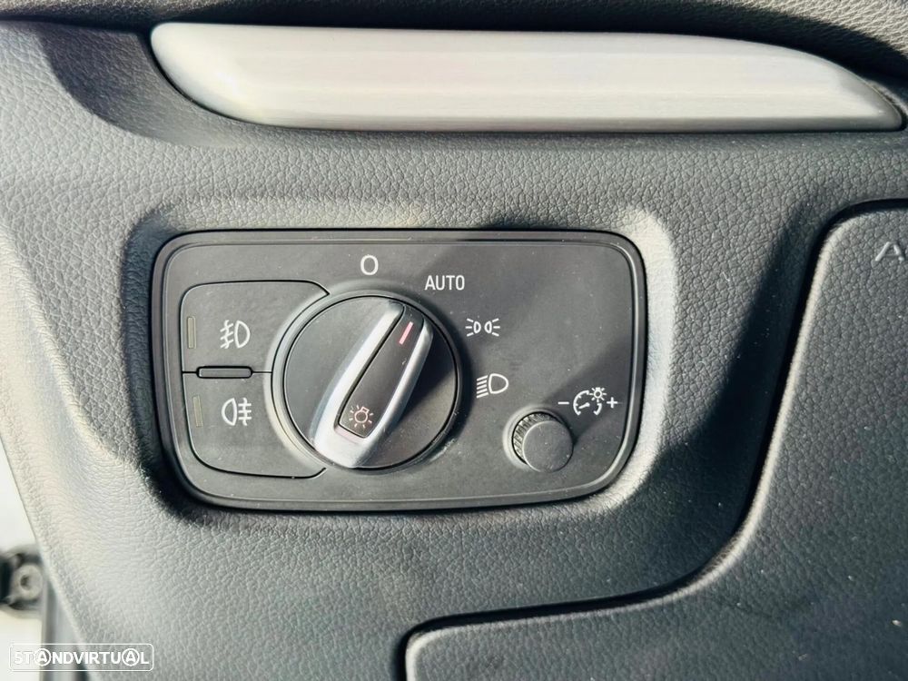 Audi A3 Limousine 2.0 TDI S-line - 22