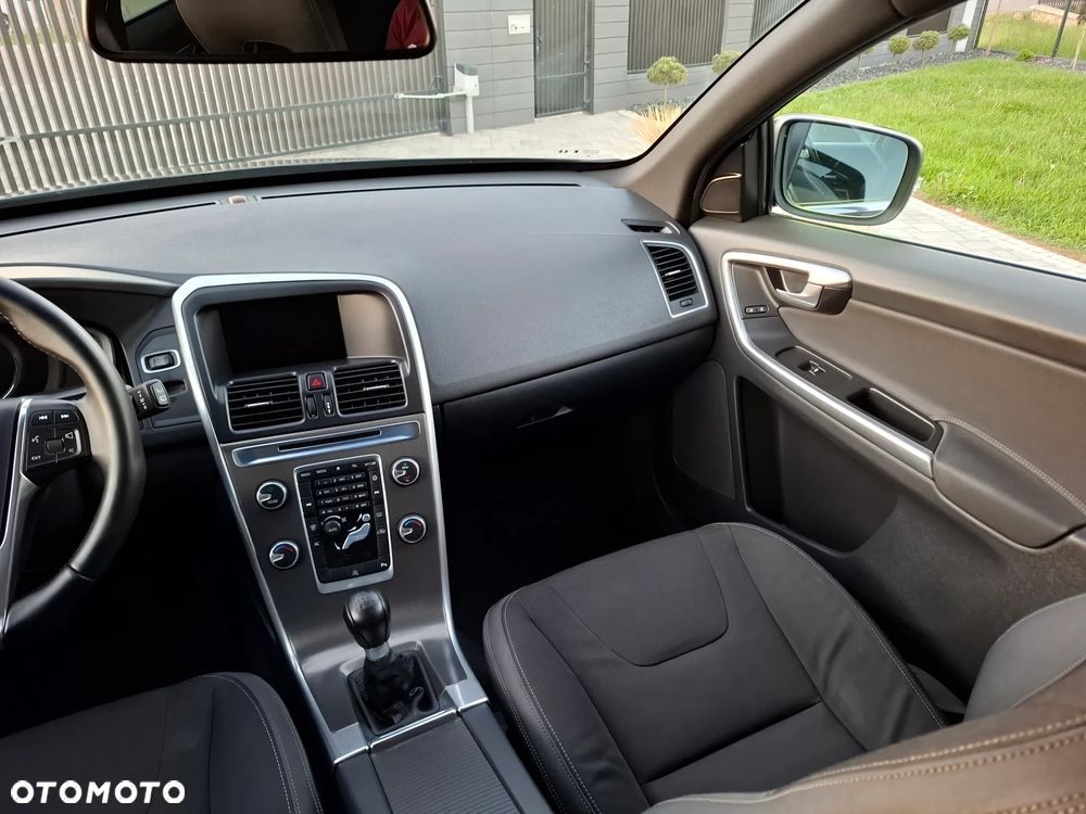 Volvo XC 60 D3 Momentum - 18