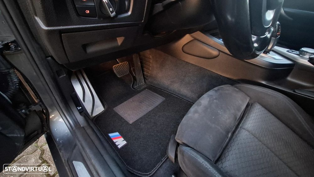 BMW 118 dA Pack M - 25