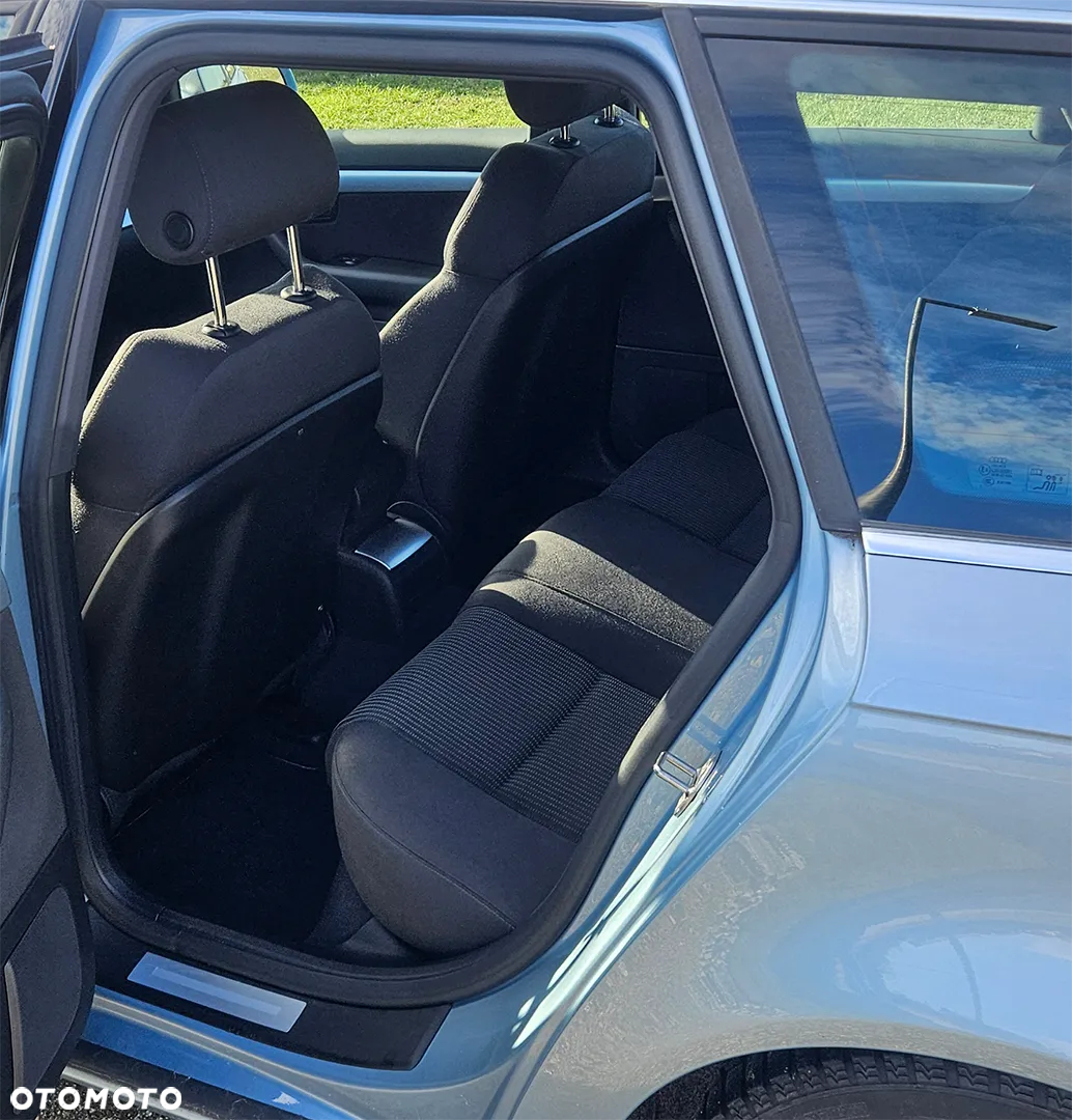 Audi A4 Avant 1.8T Multitronic - 9