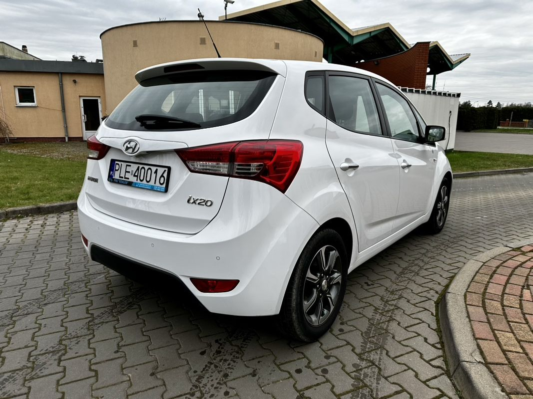 Hyundai ix20 1.6 CRDi Fifa World Cup Edition - 5