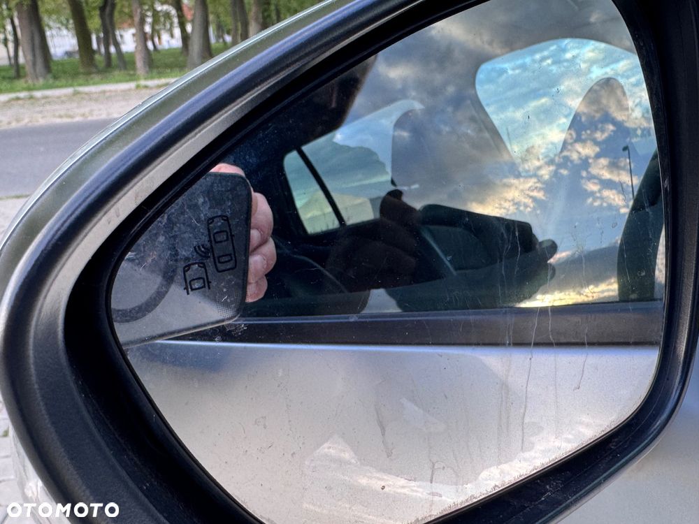 Citroën C4 Grand Picasso BlueHDi 150 EAT6 Exclusive - 22