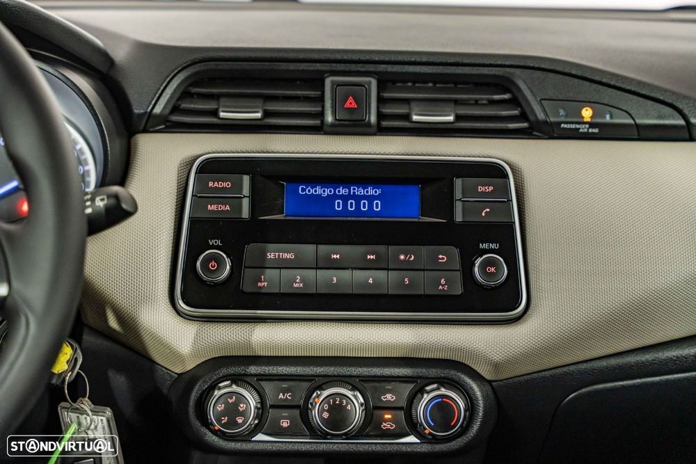 Nissan Micra 1.0 G Acenta - 22