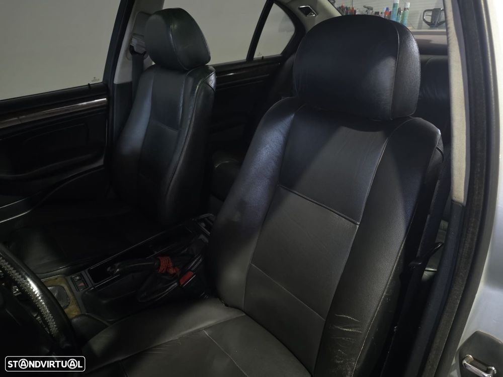 BMW 320 d Touring - 14