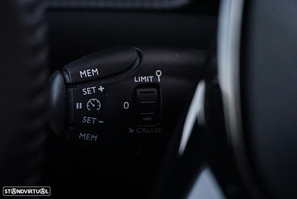 Peugeot e-208 50 kWh Active Pack - 27