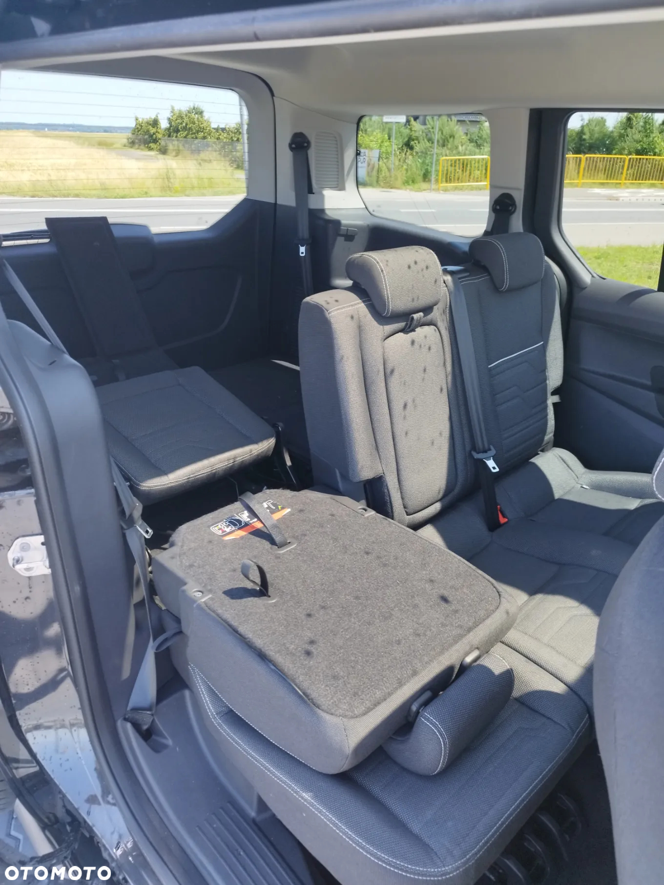 Ford Tourneo Connect Grand - 18