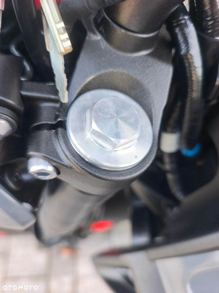 Yamaha MT - 26