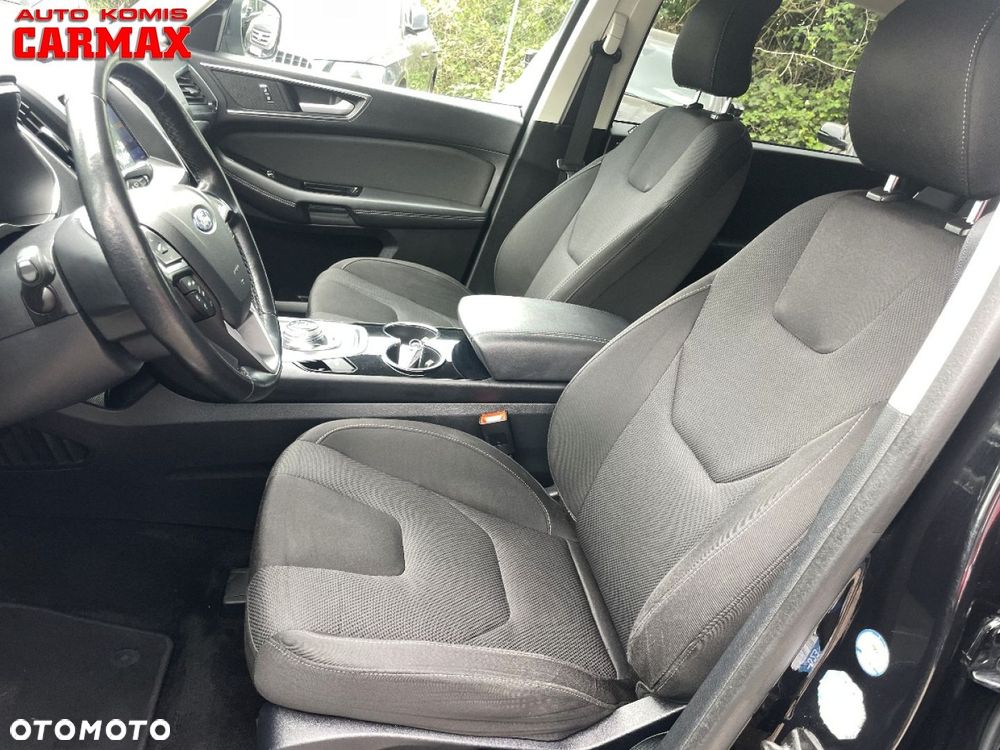 Ford S-Max - 11