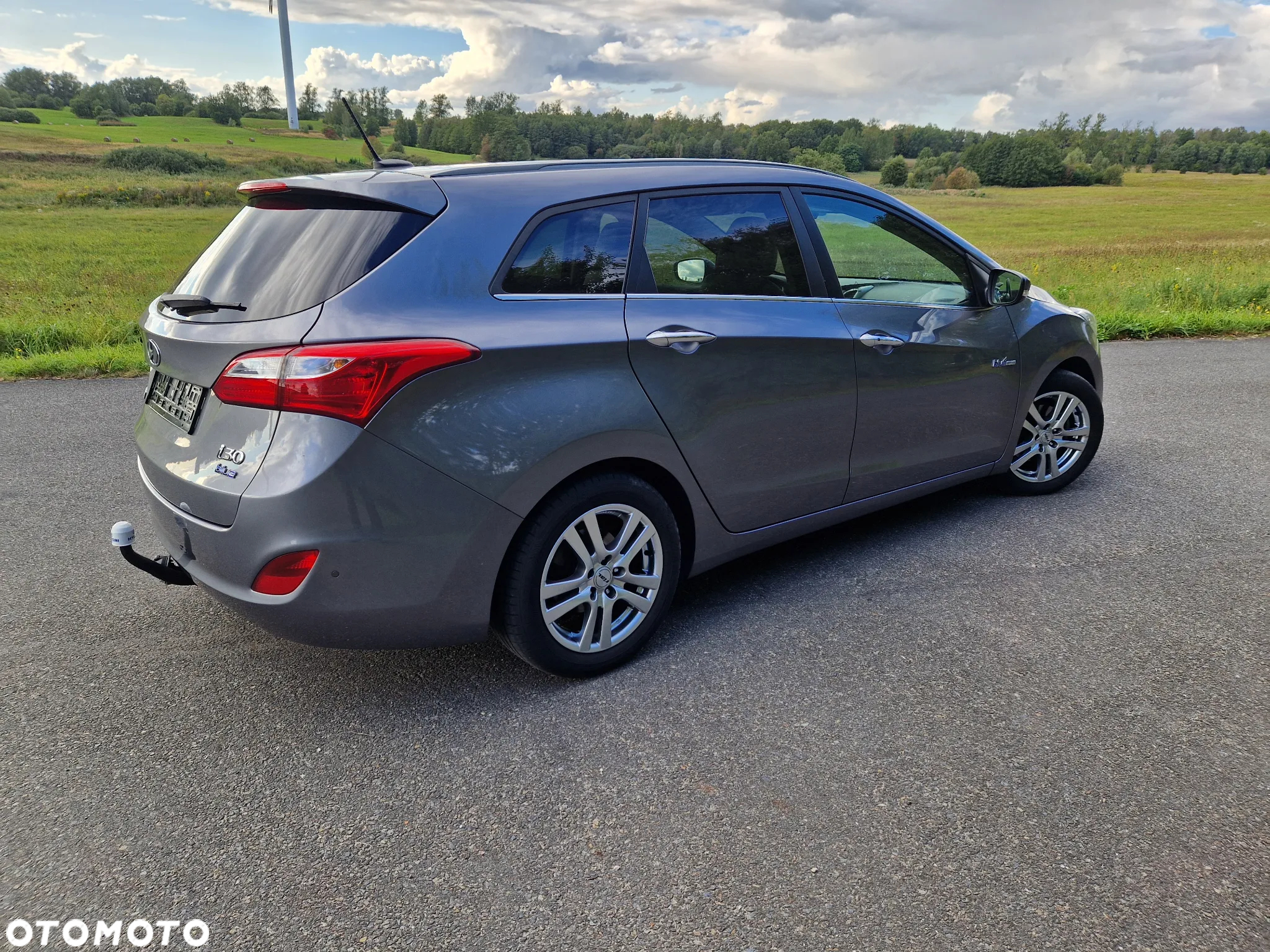 Hyundai i30 blue 1.6 CRDi Trend - 5