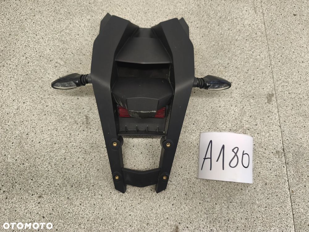 Mocowanie, podświetlenie tablicy rejestracyjnej, ogon, kierunkowskazy KTM 1290 Super Duke GT - 1
