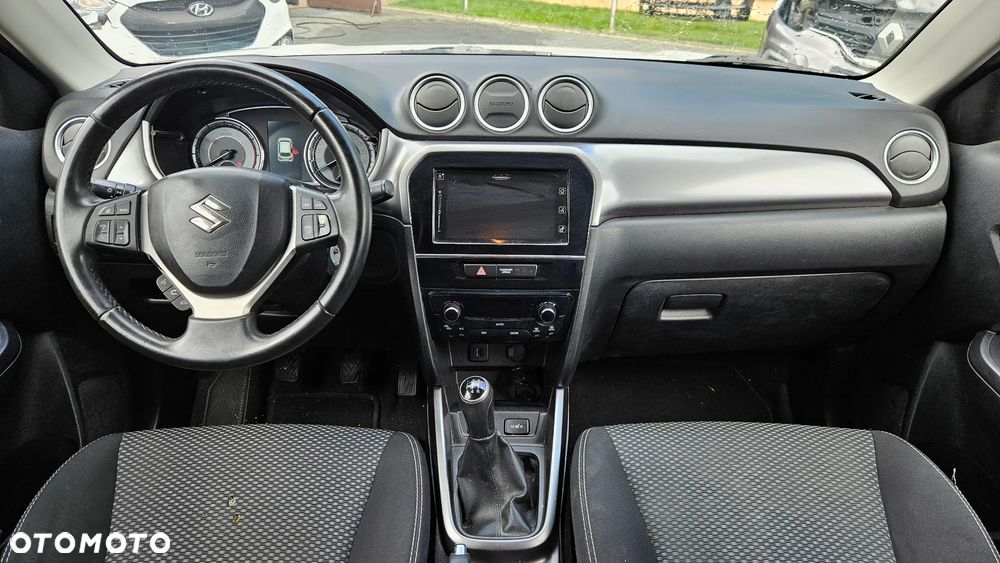 Suzuki Vitara 1.0 Boosterjet Allgrip Comfort - 15