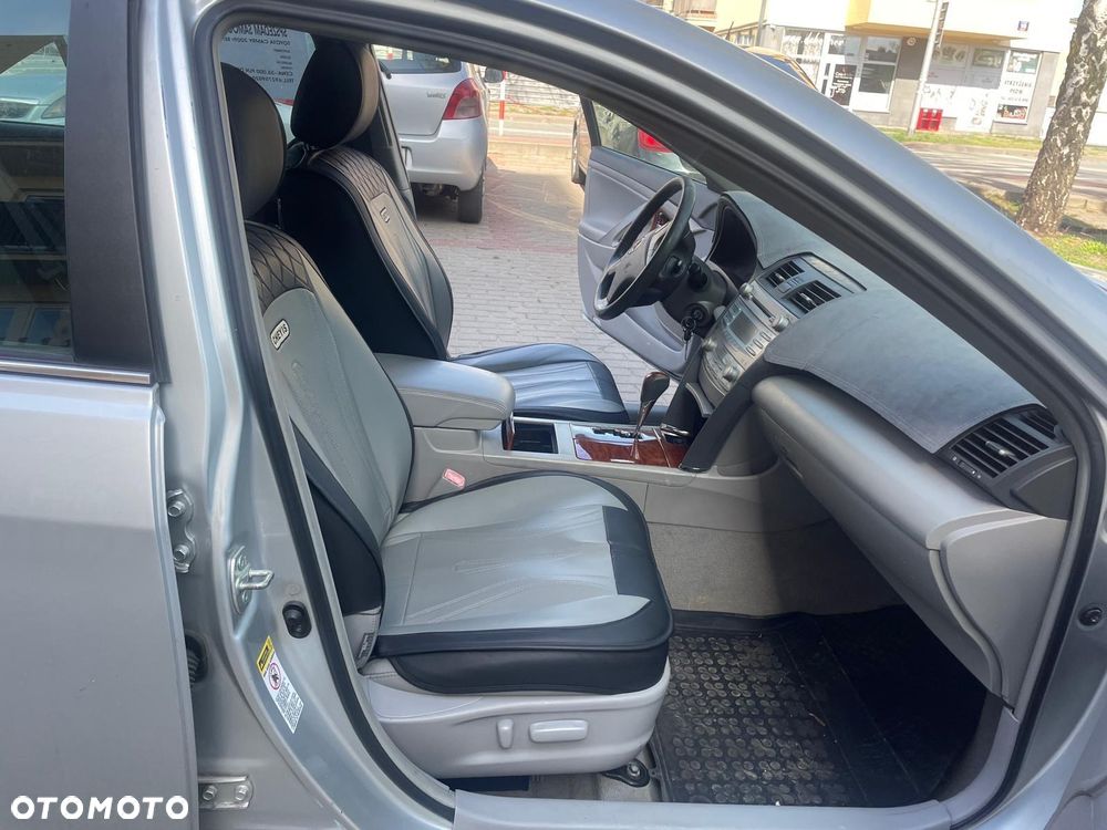 Toyota Camry 2.4 SE - 7