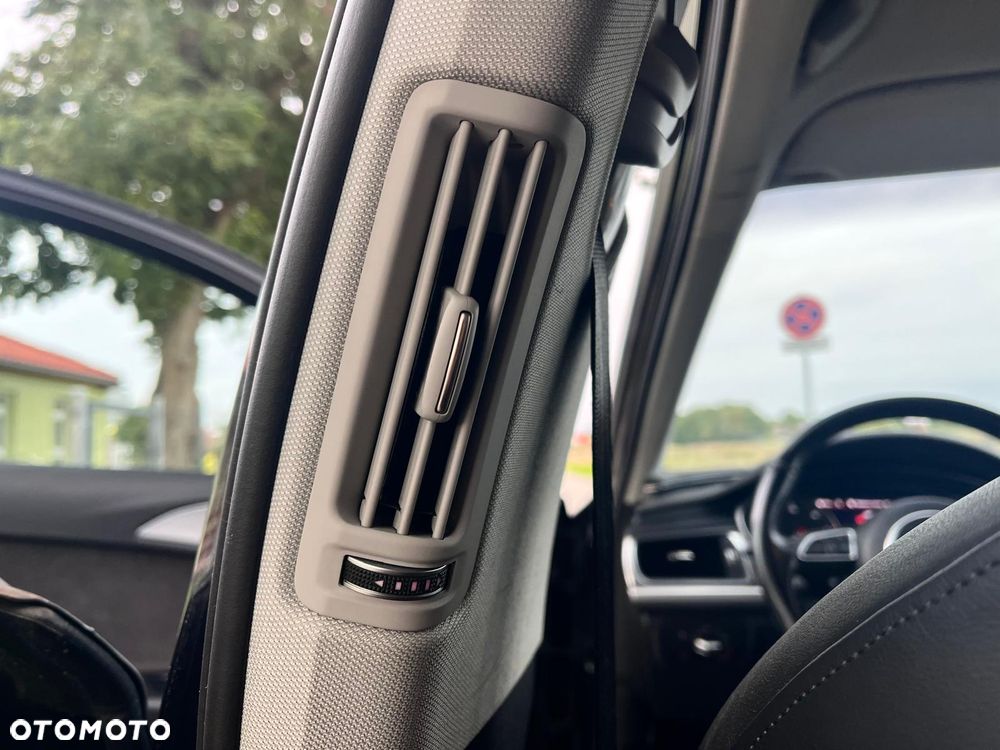 Audi A6 Avant 2.0 TDI Ultra S tronic - 18