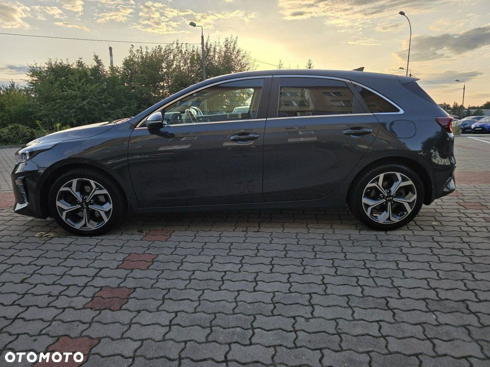 Kia Ceed - 21