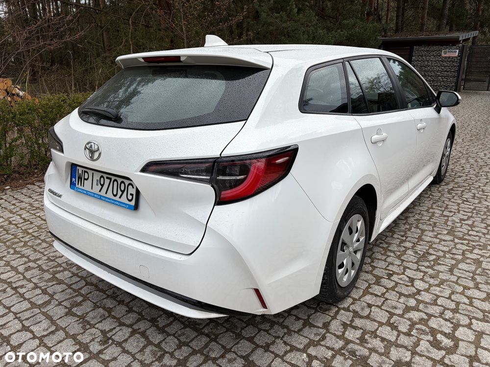 Toyota Corolla - 10