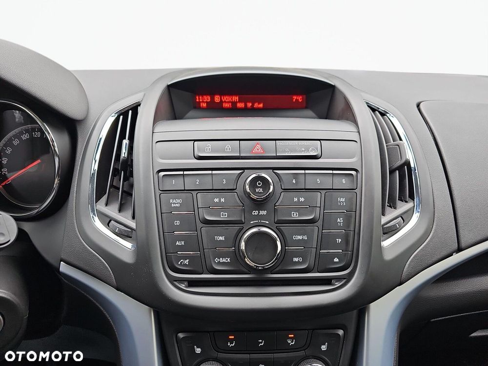Opel Zafira - 23