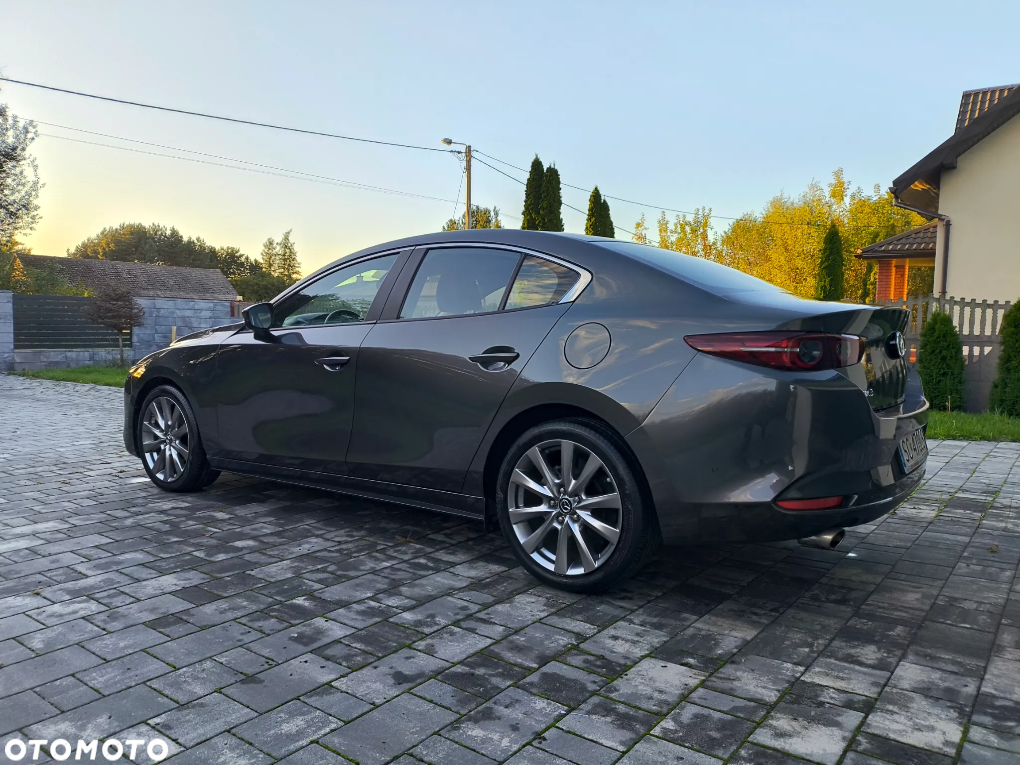 Mazda 3 FASTBACK e-SKYACTIV-G 122 M HYBRID EXCLUSIVE-LINE - 17
