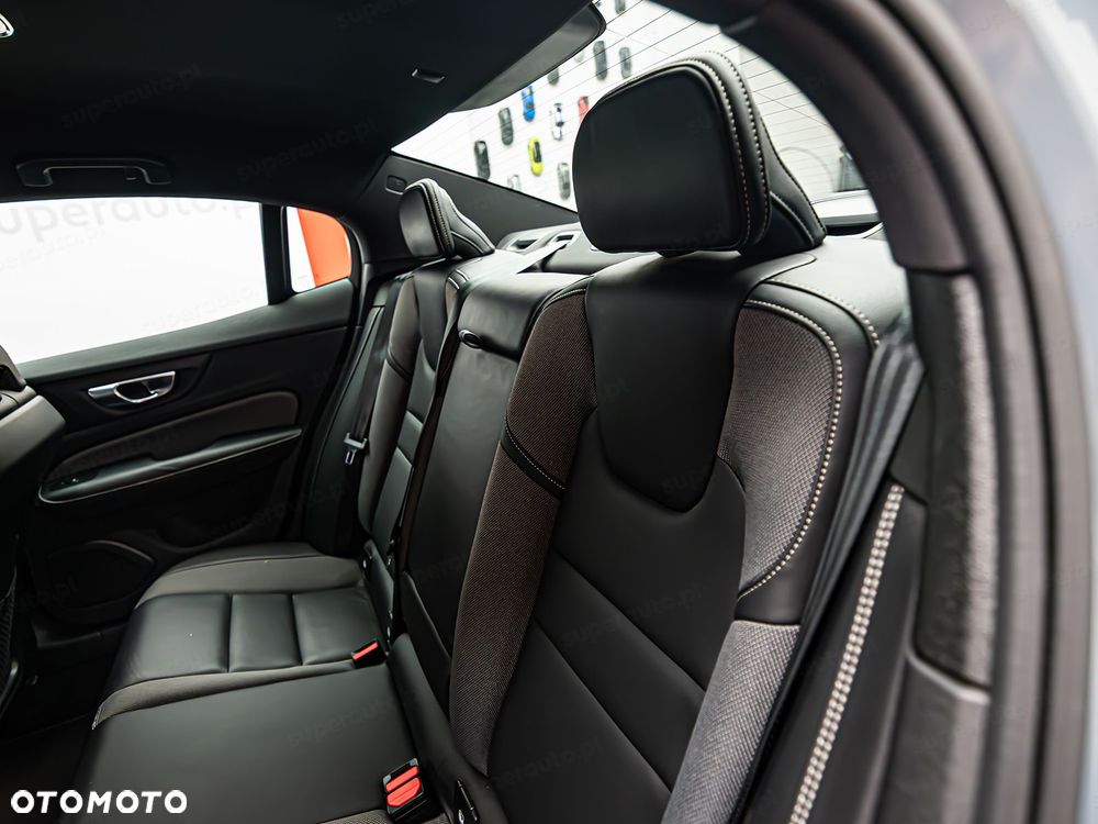 Volvo S60 - 26
